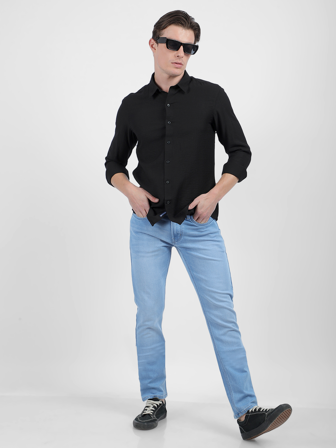 Numero Uno Men Solid Black Slim Fit Shirt